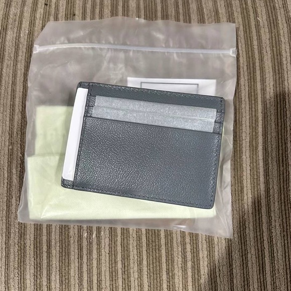 NWT- burberry money clip - Picture 2 of 6